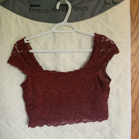 Maroon Lace Going Out Top from Garage, Size Large - Picture 3 of 3
